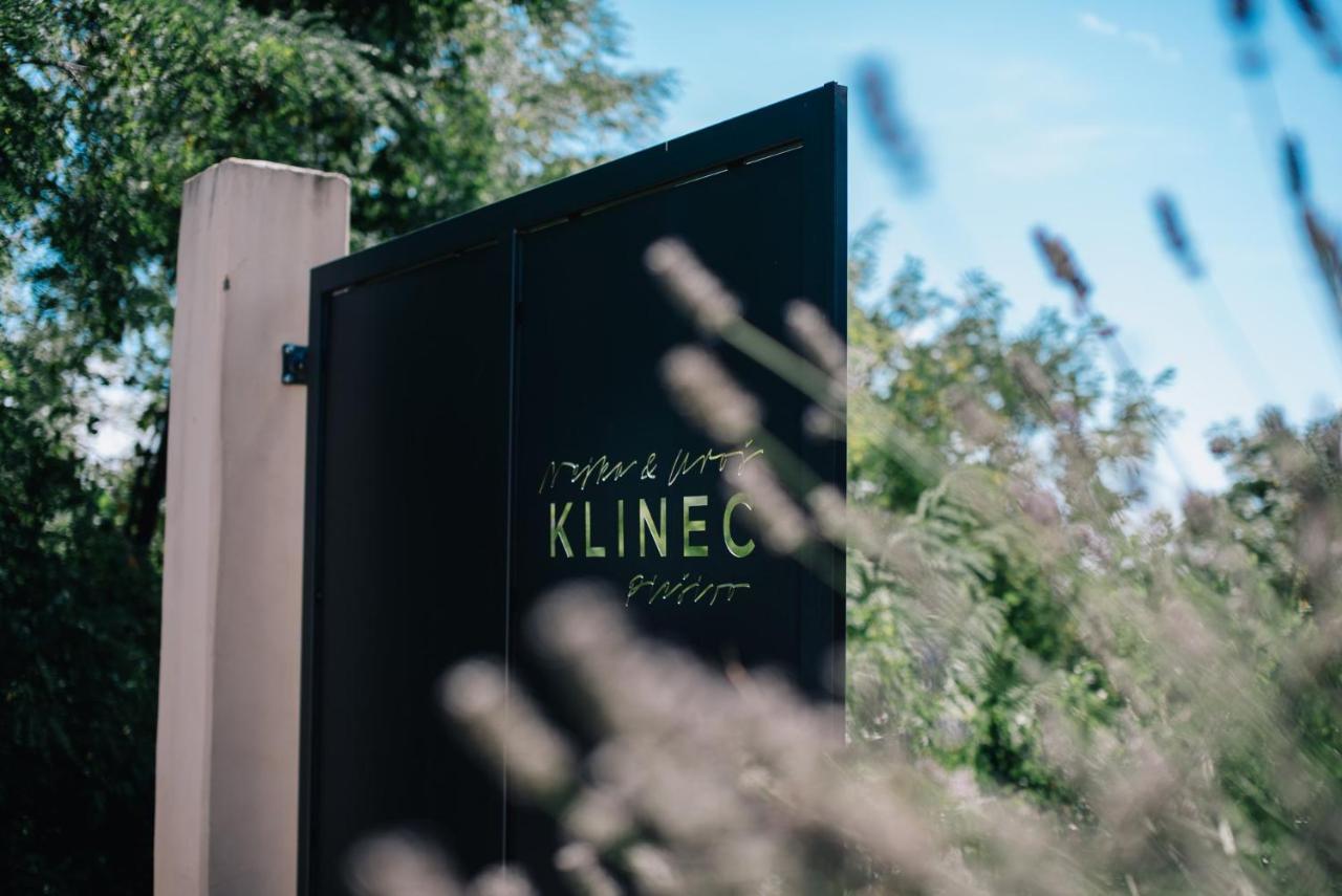 Klinec Plesivo Art Rooms 多布罗沃 外观 照片